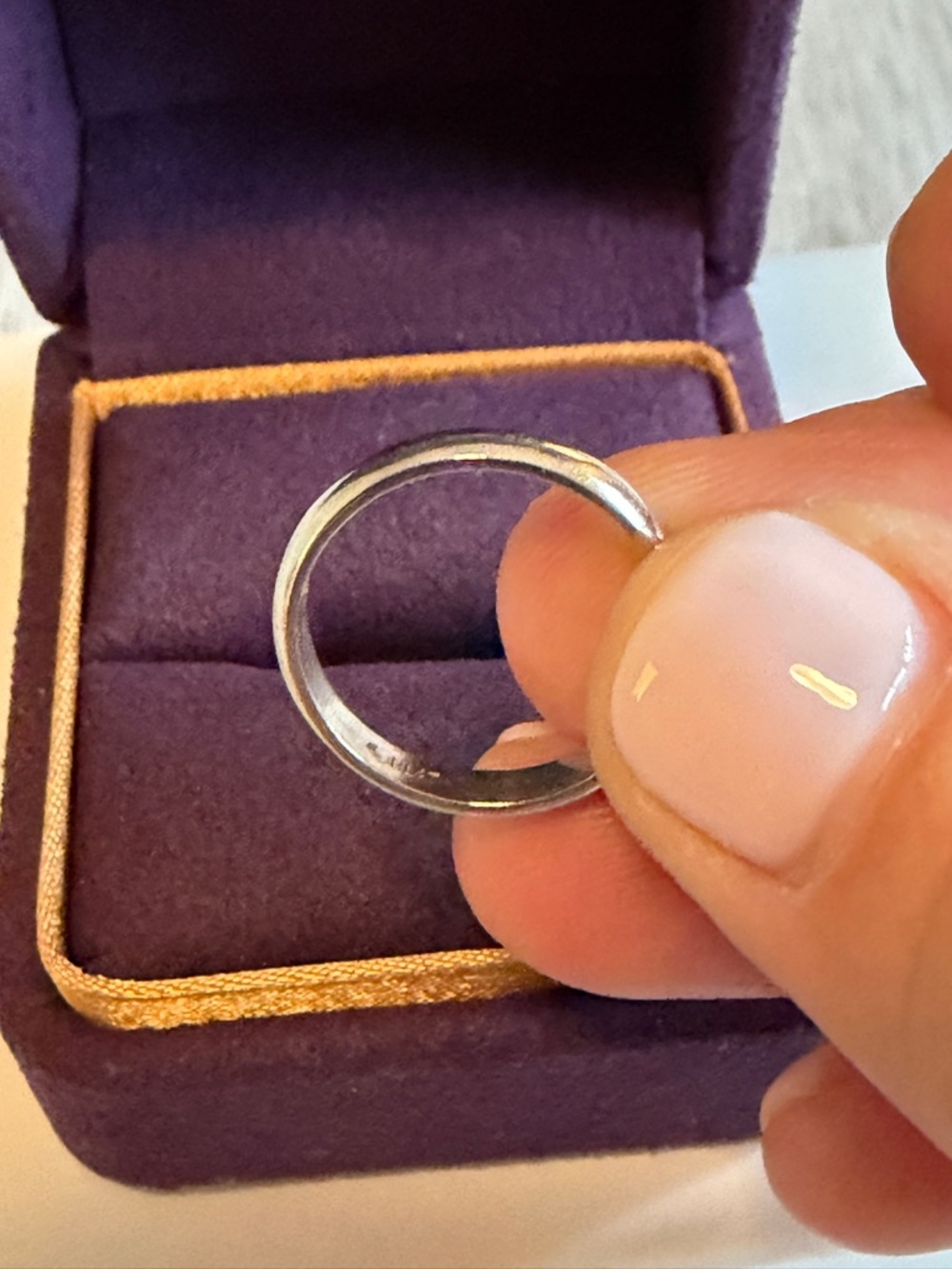Platinum 3mm Wedding Band Sz 4.5
